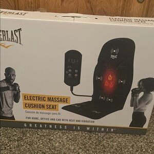 Everlast Black Massage Cushion with Heat and Vibration